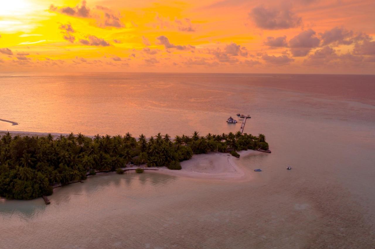 Rihiveli Maldives Resort Mahaanaelhihuraa Exterior photo